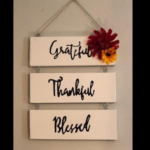 Wooden wall decoration. Can be w/wo flowers.